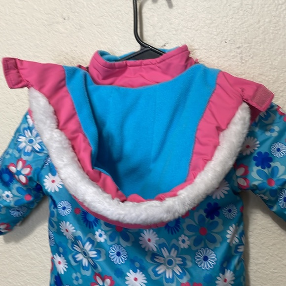 Rugged Bear Girls Blue Floral Winter Jacket. Very Good Condition. Size 24M. - Picture 9 of 16